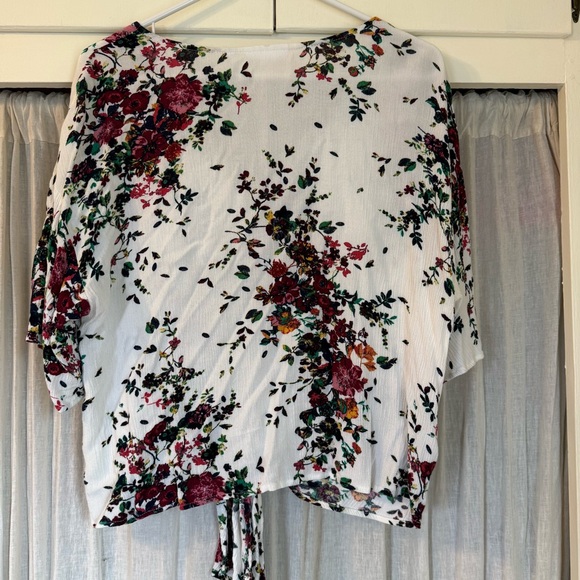 LUQ Rhee tie-front top - Picture 4 of 6